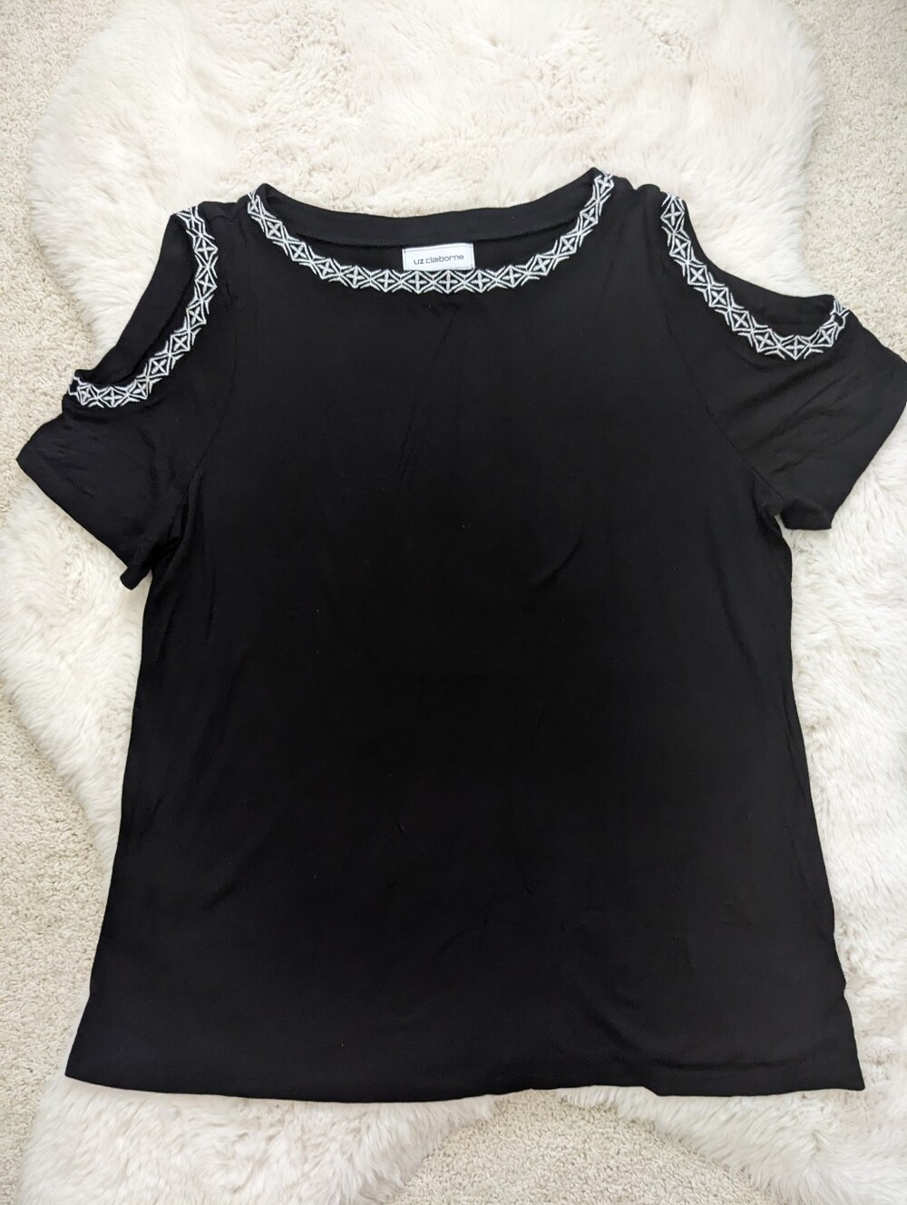 Liz Claiborne XL Black Cold Shoulder Embroidered Short Sleeve Top